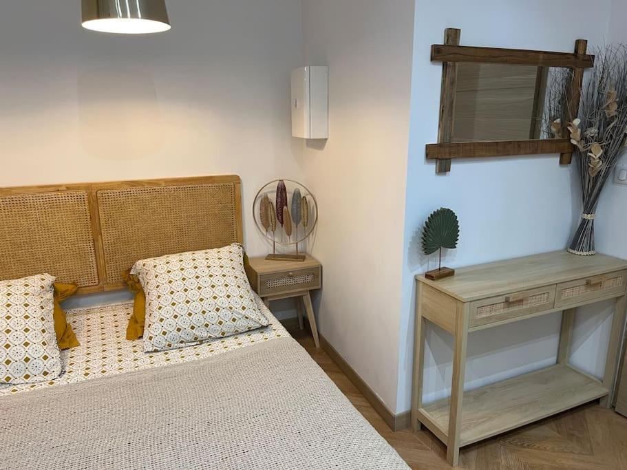4M Studio Apartment Jouques Екстериор снимка